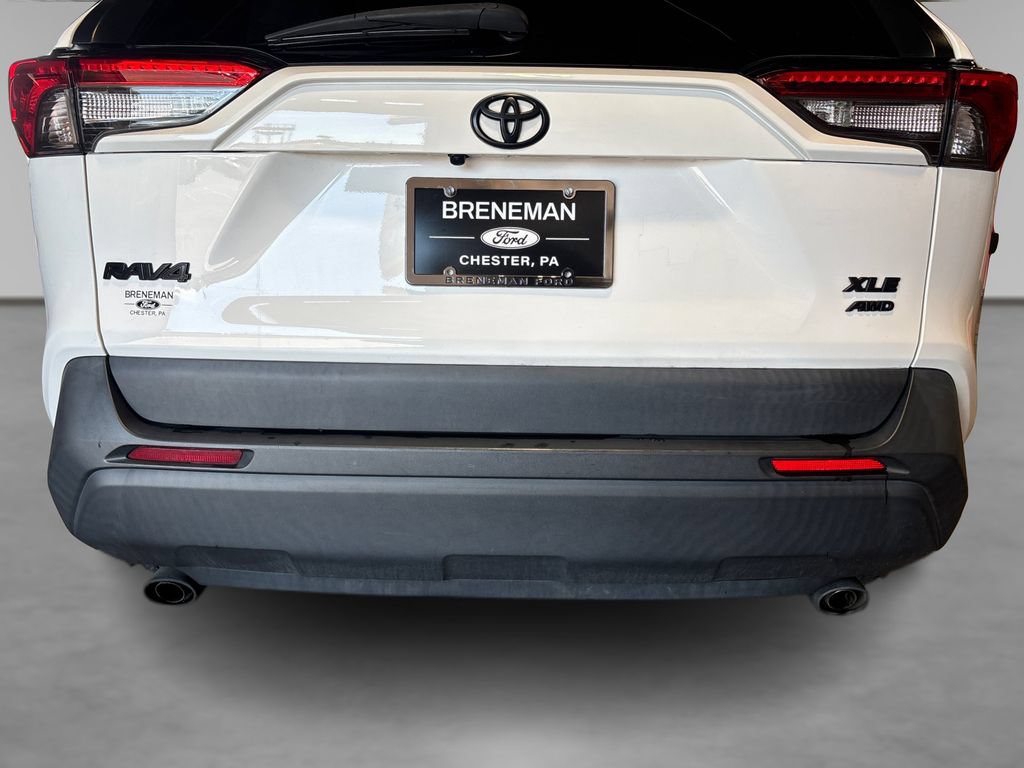 Used 2022 Toyota RAV4 XLE AWD/4WD image 14