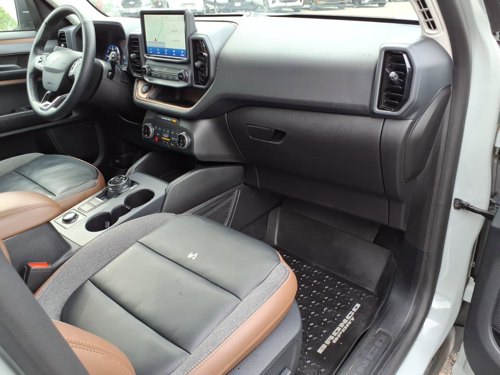 Certified 2023 Ford Bronco Sport Outer Banks w/ Tech Package AWD/4WD image 9
