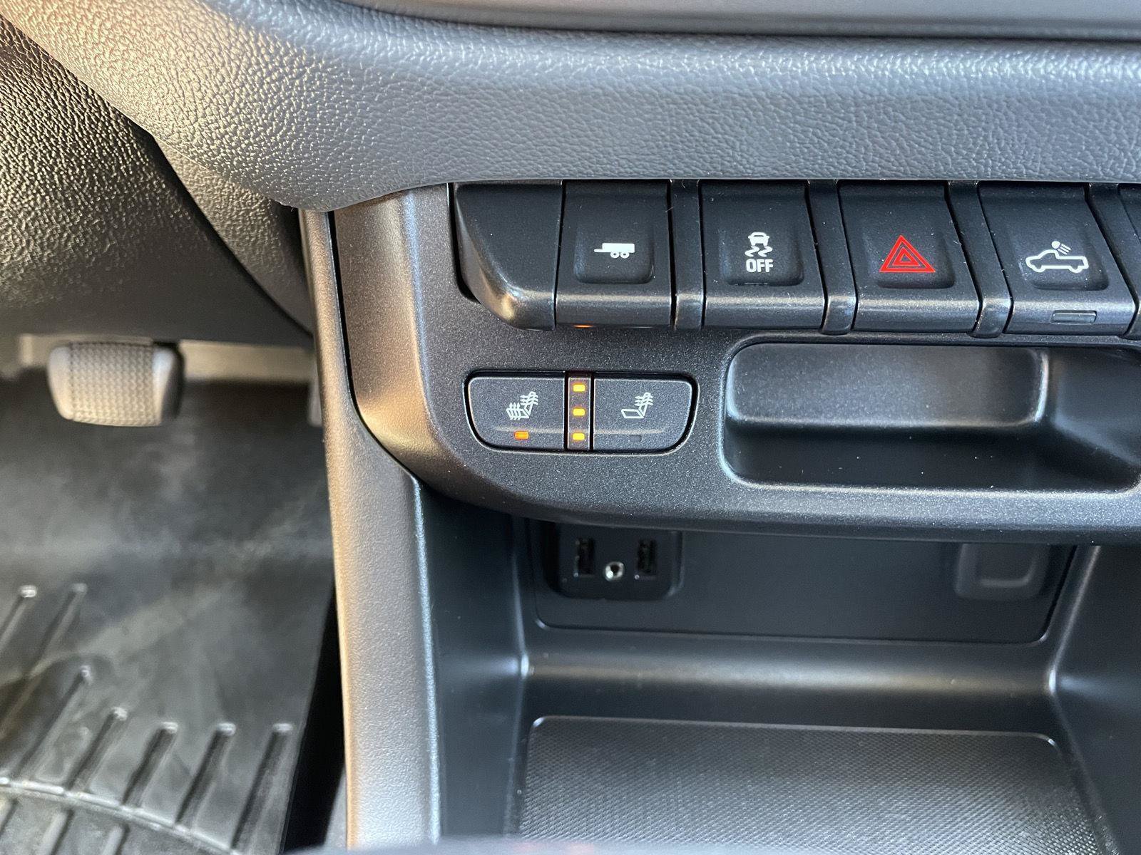 Used 2019 Chevrolet Colorado Z71 AWD/4WD image 26