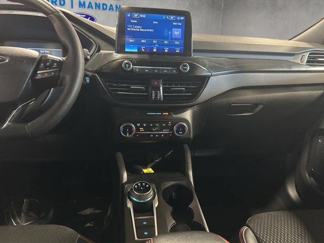 Certified 2025 Ford Escape ST-Line Select AWD/4WD image 29