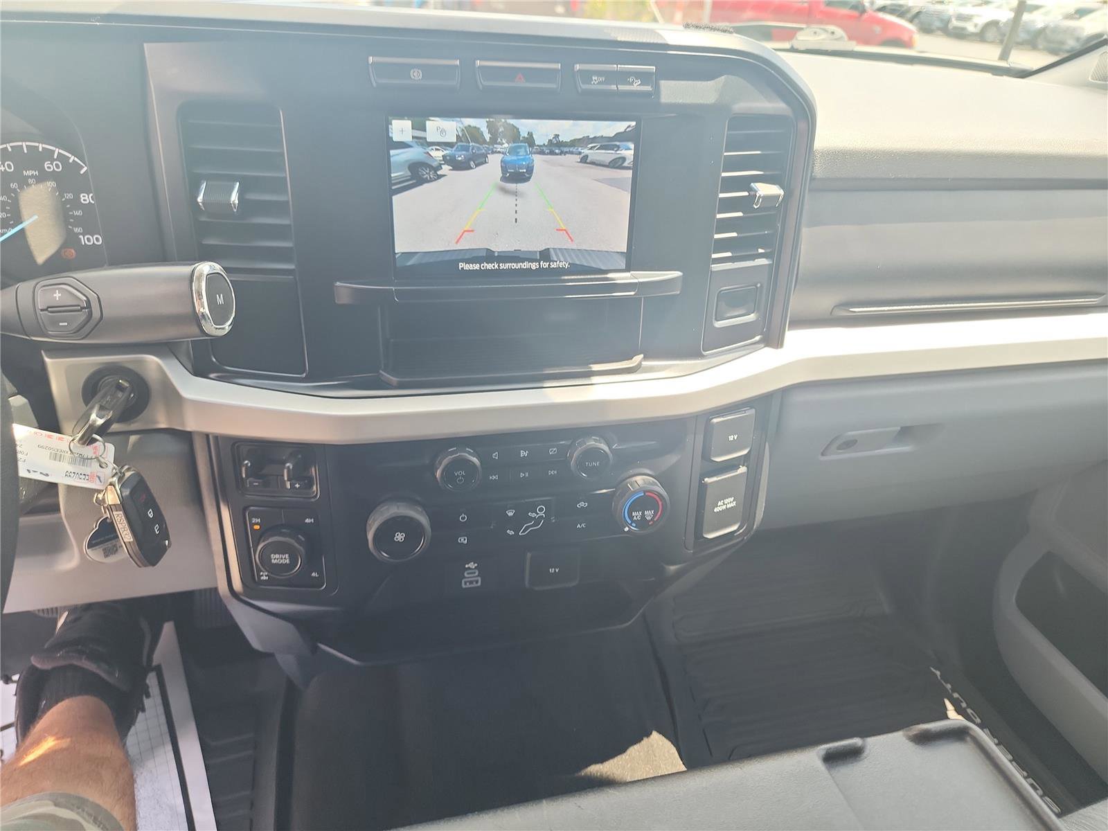 Certified 2024 Ford F250 XLT w/ FX4 Off-Road Package AWD/4WD image 33