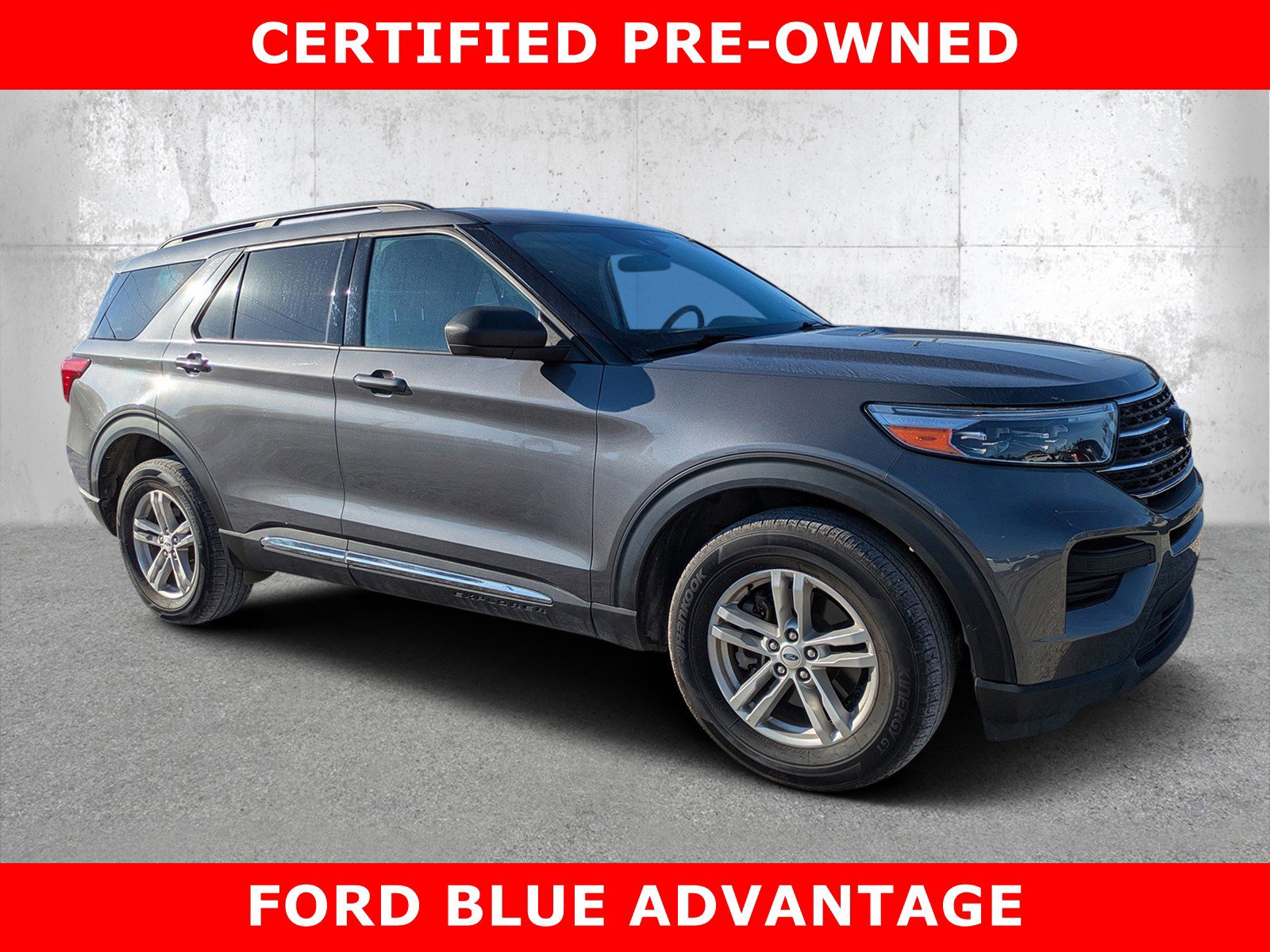 Certified 2022 Ford Explorer XLT image 1