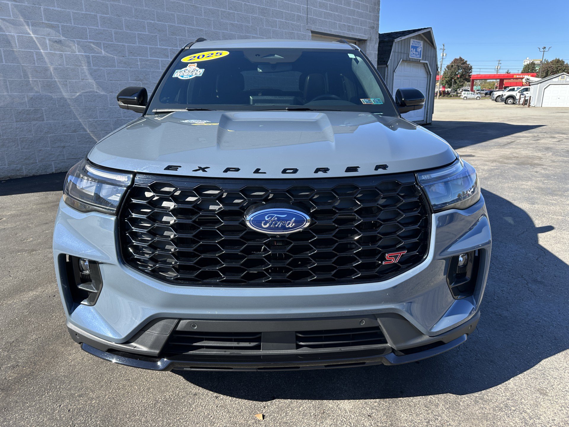 Certified 2025 Ford Explorer ST w/ Sun And Sound Package AWD/4WD image 3