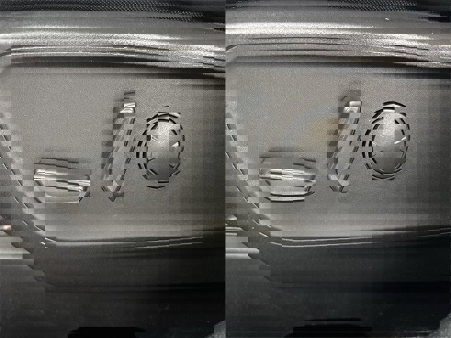 Certified 2022 Ford Escape Titanium image 4