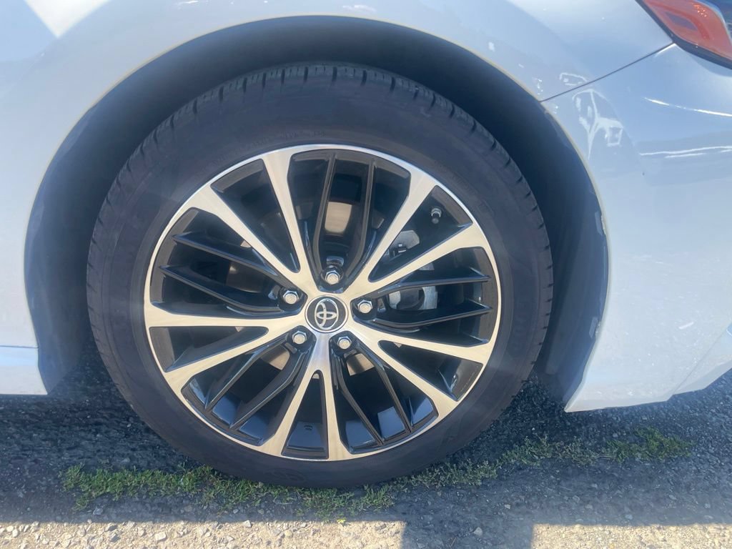 Used 2018 Toyota Camry SE FWD image 20