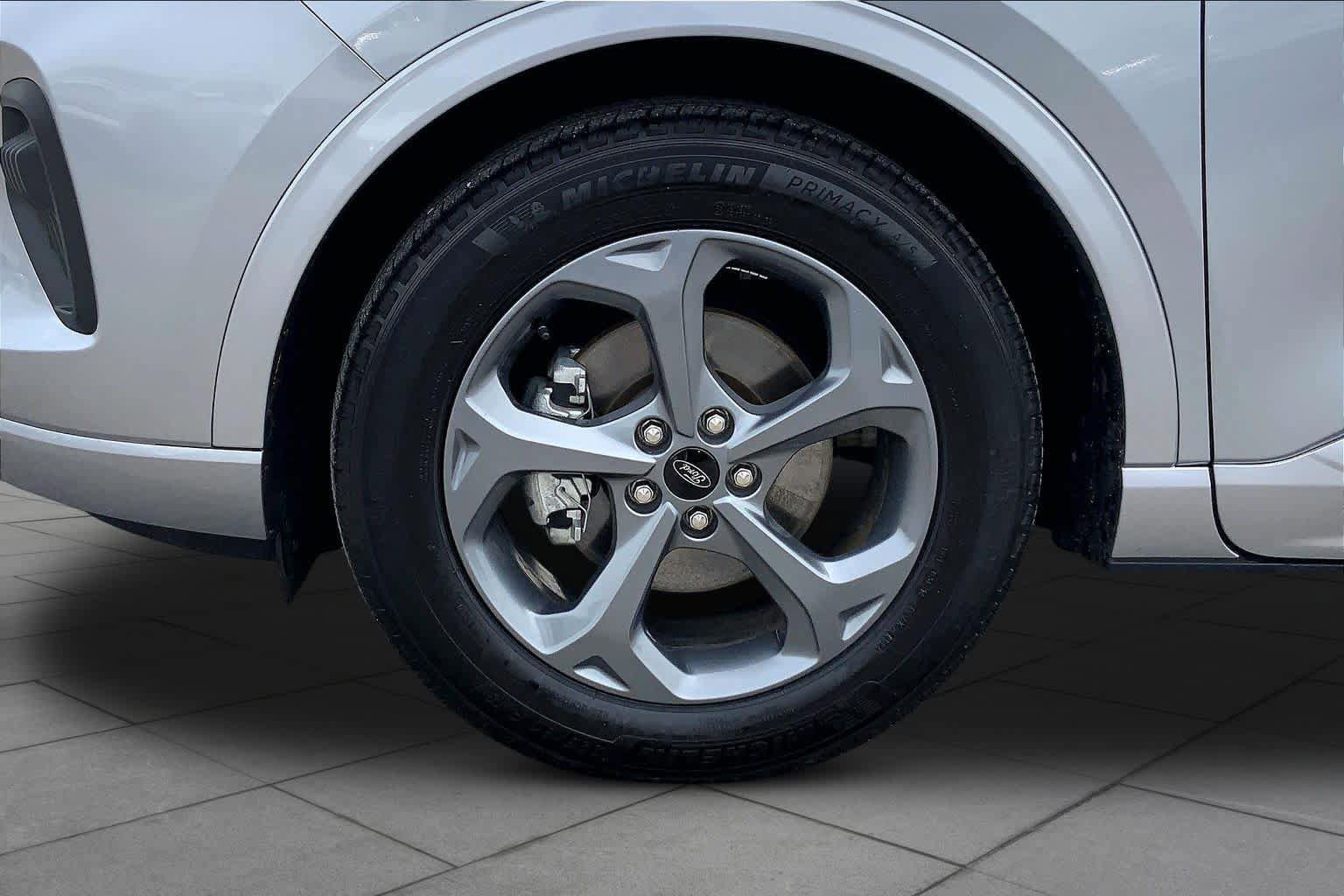 Certified 2024 Ford Escape ST-Line w/ Tech Pack #1 FWD image 11