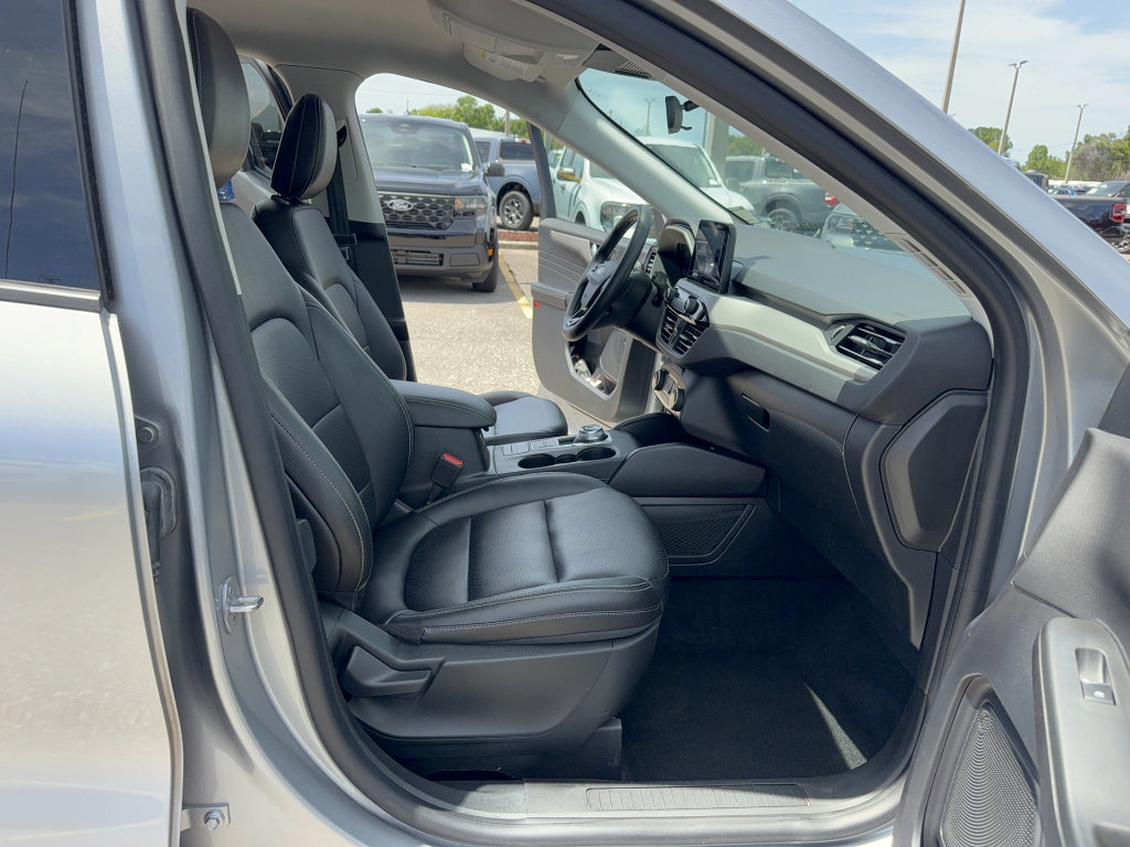 Certified 2022 Ford Escape SEL image 14