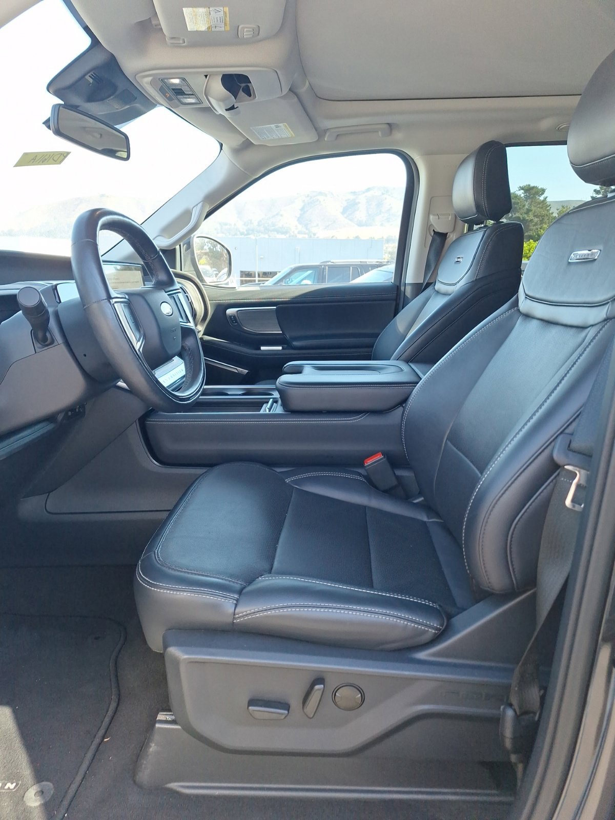 Certified 2025 Ford Expedition Platinum AWD/4WD image 11