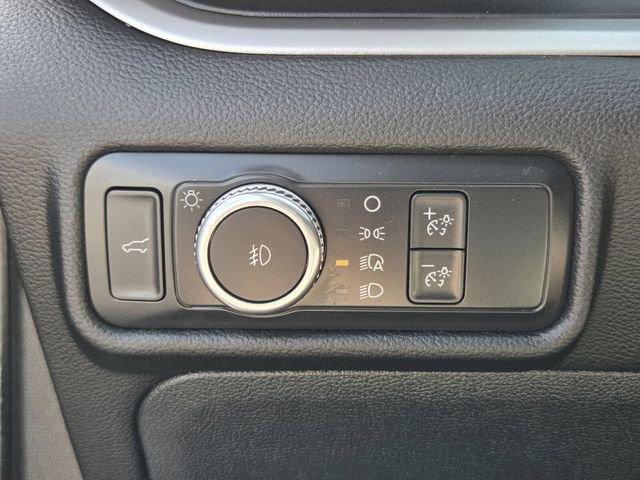 Certified 2022 Ford Explorer XLT w/ Equipment Group 202A RWD image 24