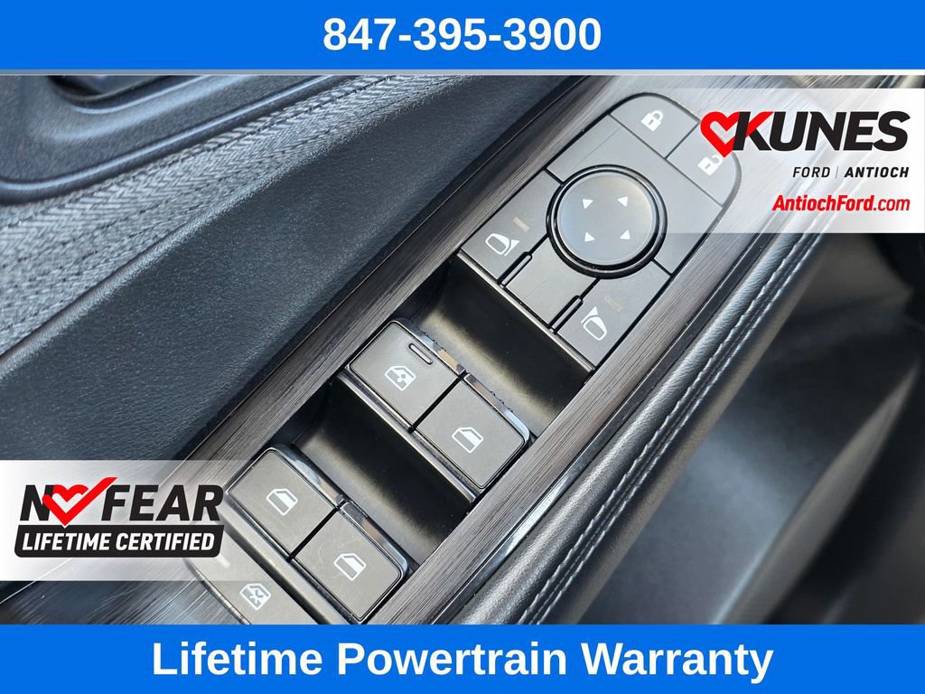 Used 2023 Nissan Rogue SV image 40