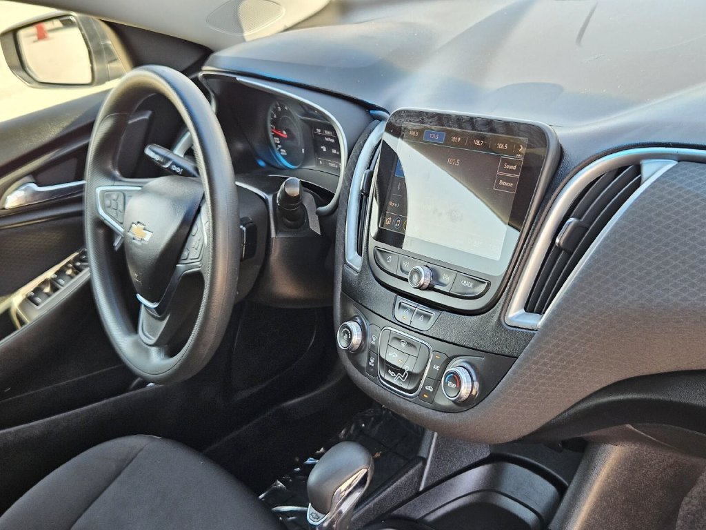 Used 2021 Chevrolet Malibu LS w/ LPO, Convenience Package 1 FWD image 12