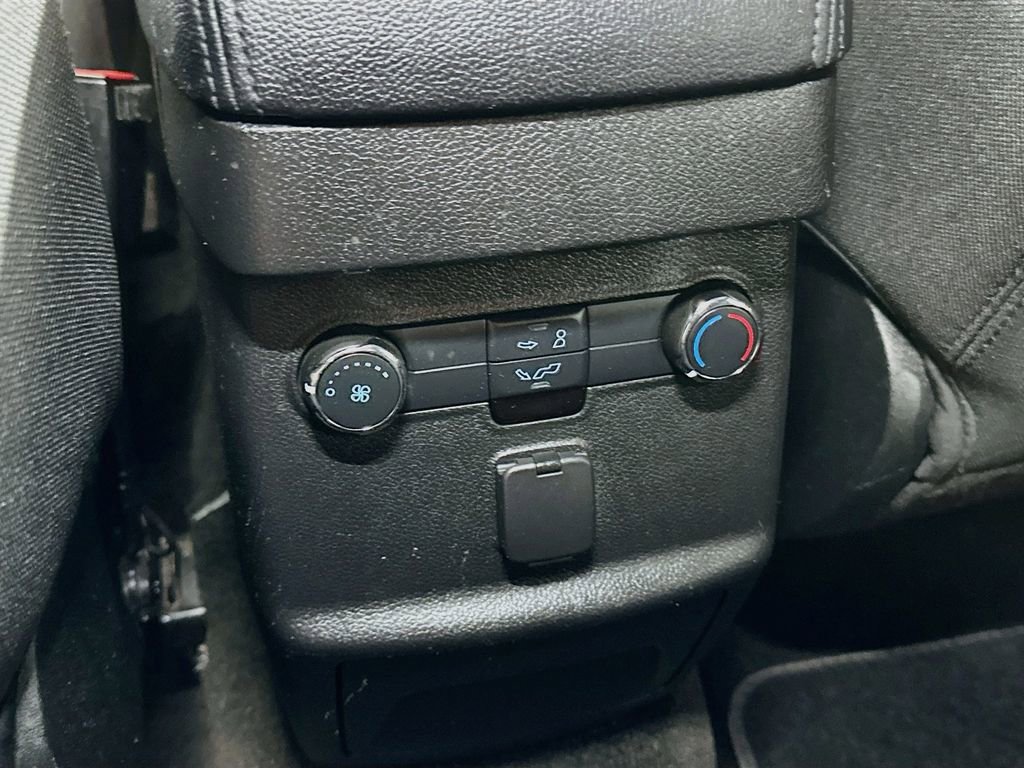 Certified 2018 Ford Explorer XLT w/ Equipment Group 201A AWD/4WD image 24