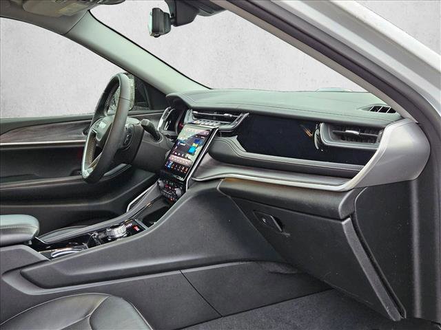 Used 2022 Jeep Grand Cherokee Limited 4xe w/ Luxury Tech Group II AWD/4WD image 19