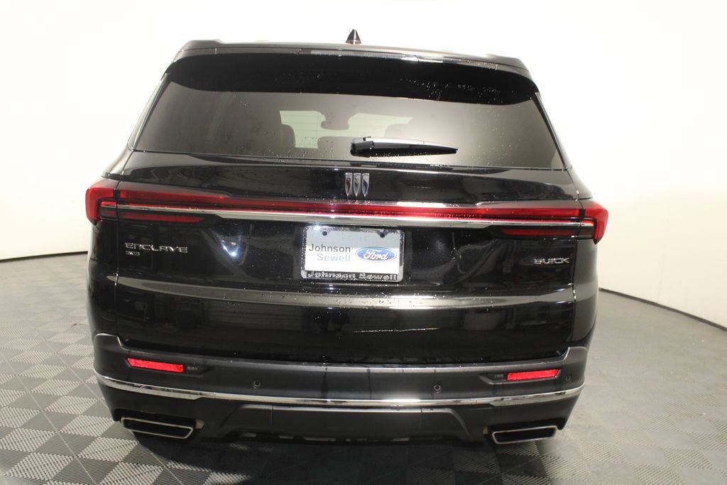 Used 2025 Buick Enclave Preferred image 3