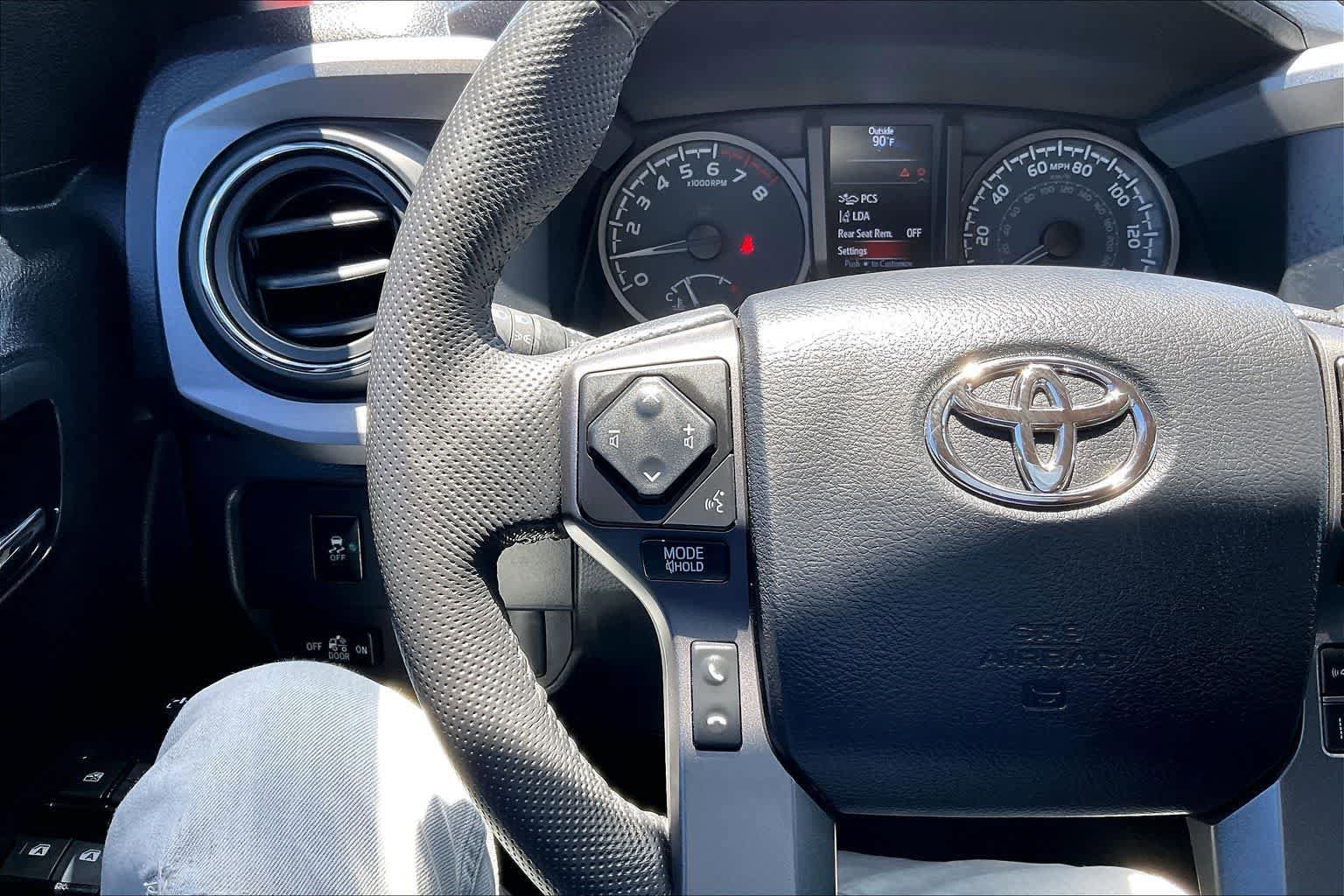 Used 2023 Toyota Tacoma TRD Pro AWD/4WD image 24