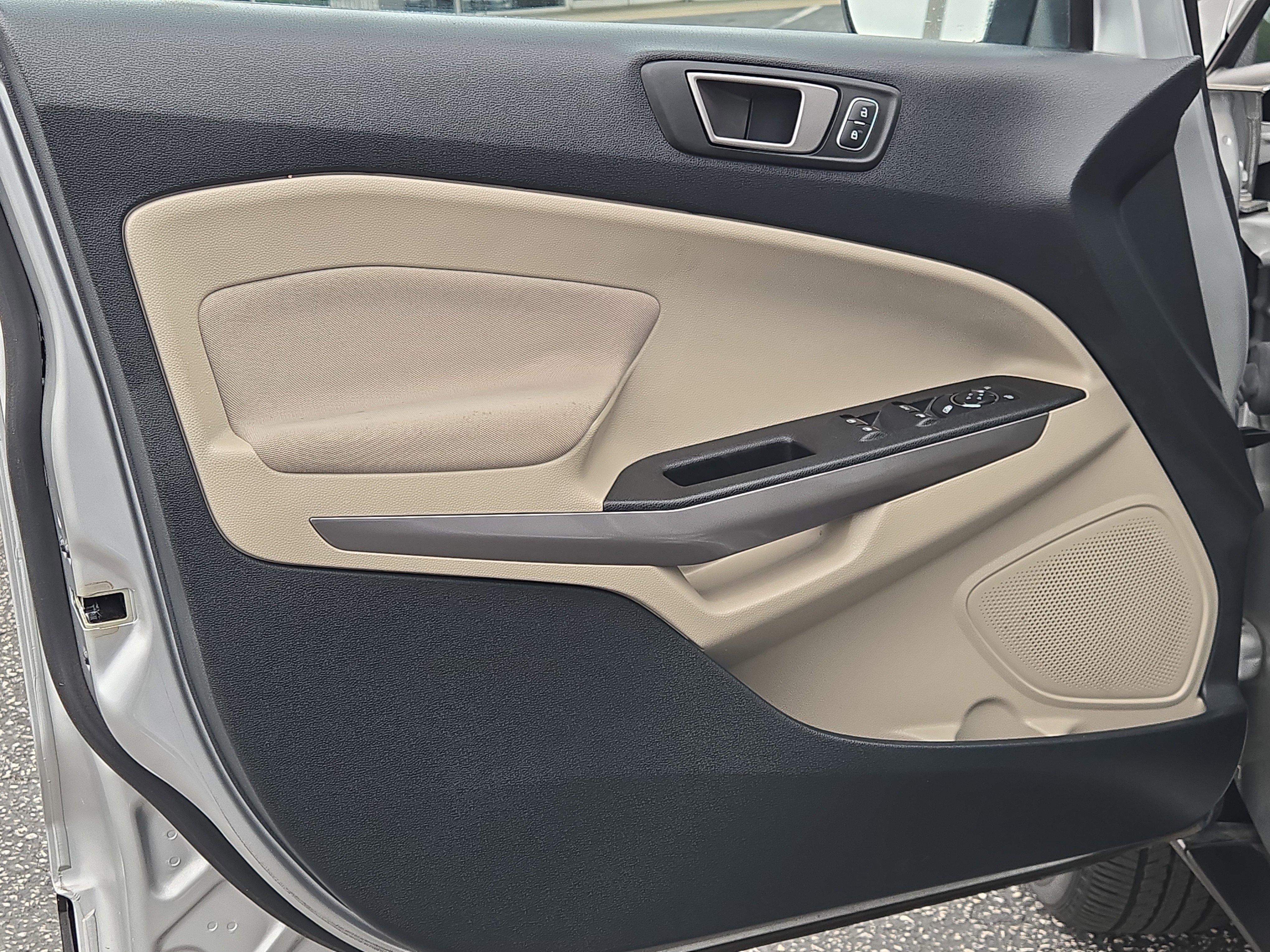 Certified 2020 Ford EcoSport SE w/ SE Convenience Package FWD image 19