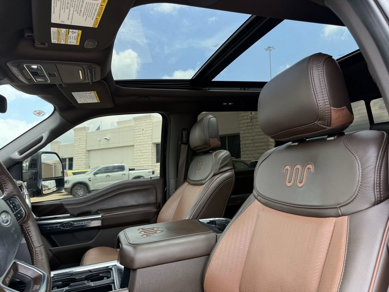 Certified 2025 Ford F250 King Ranch w/ FX4 Off-Road Package AWD/4WD image 13