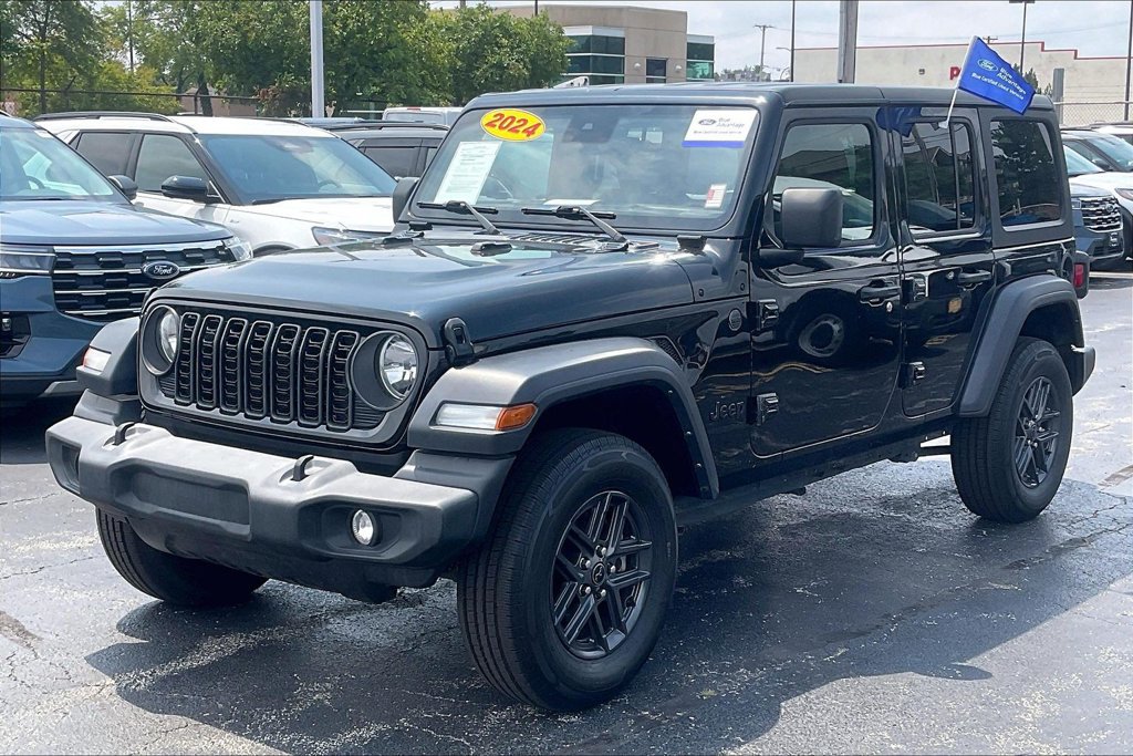 Used 2024 Jeep Wrangler Unlimited Sport AWD/4WD image 11