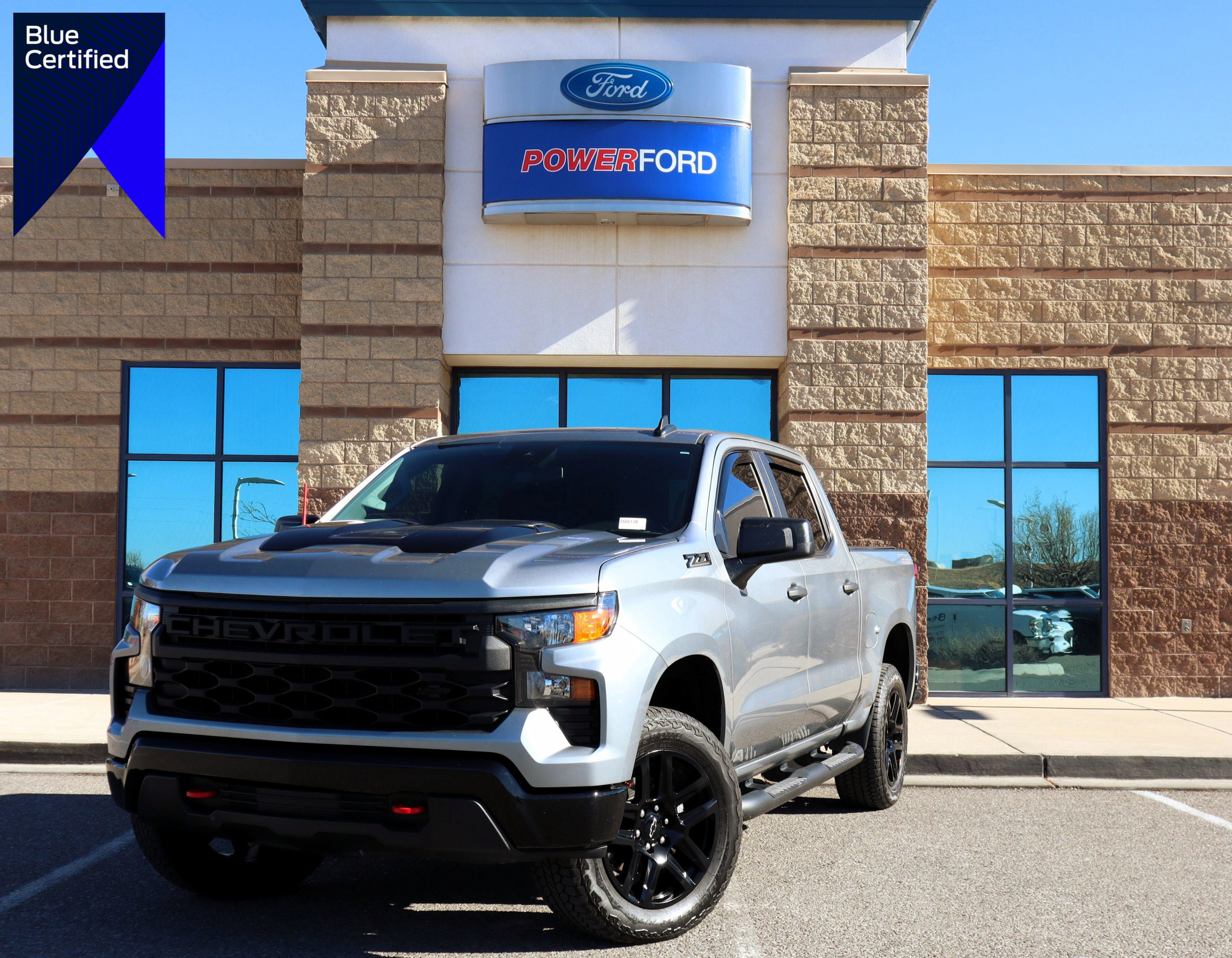 Used 2023 Chevrolet Silverado 1500 Custom Trail Boss w/ LPO, Dark Essentials Package image 1