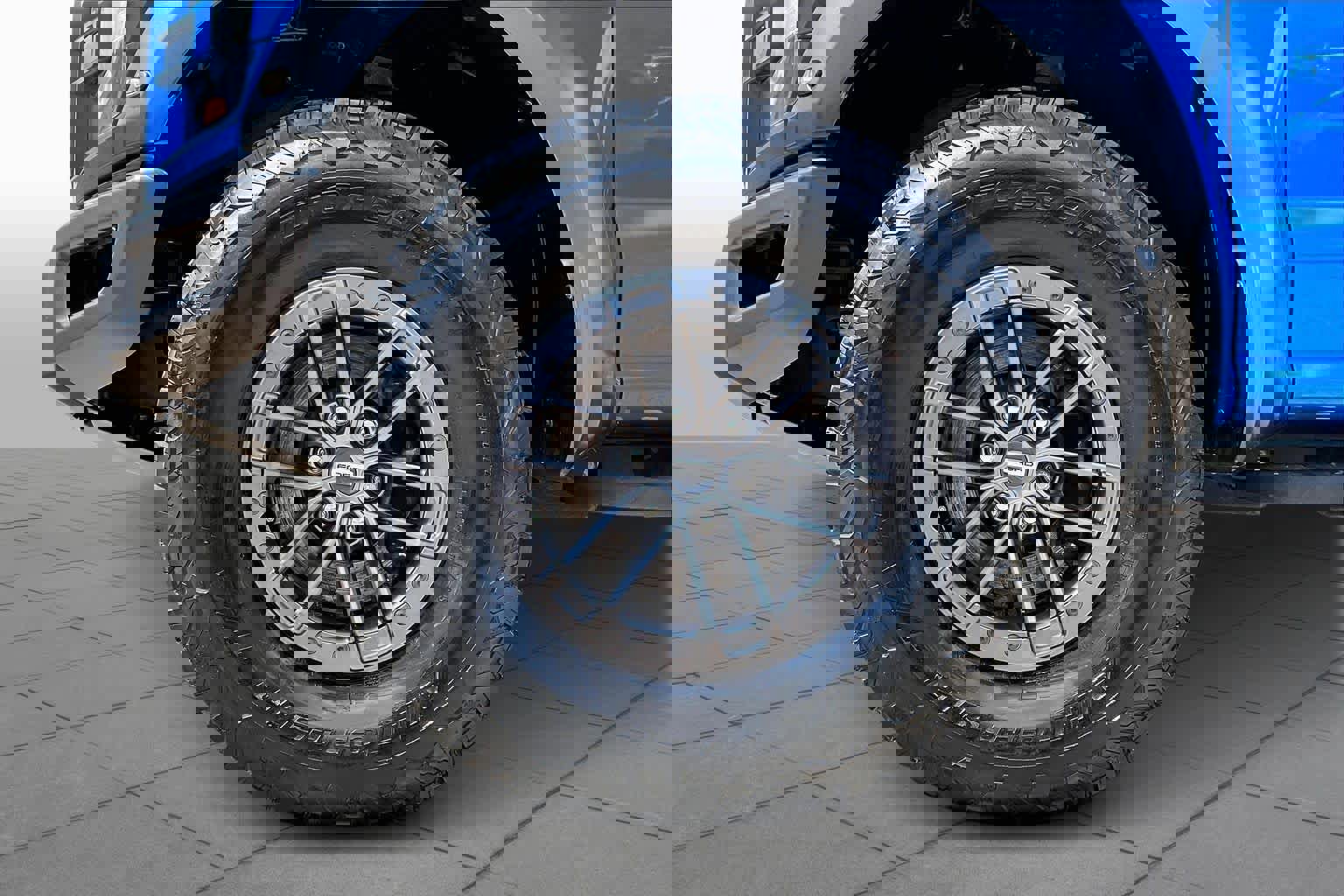 Certified 2019 Ford F150 Raptor w/ Equipment Group 802A Luxury image 11