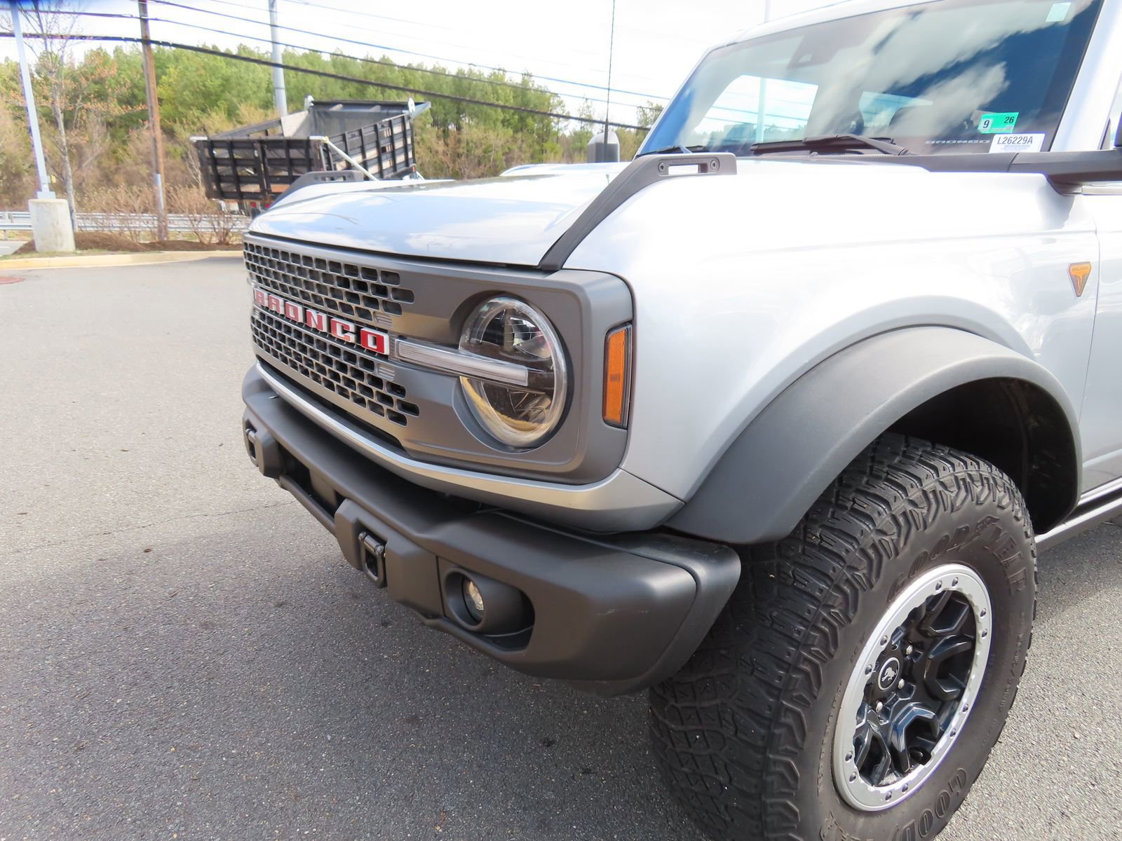 Certified 2022 Ford Bronco Badlands w/ Sasquatch Package image 2