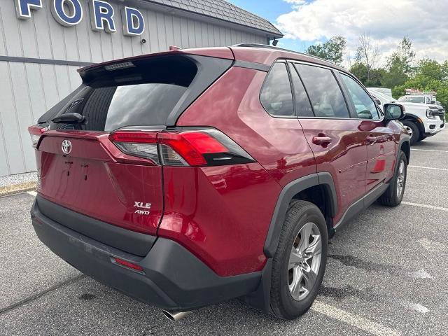 Used 2023 Toyota RAV4 XLE w/ Convenience Package AWD/4WD image 3