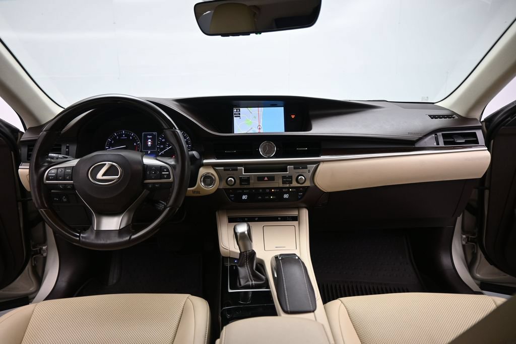 Used 2017 Lexus ES 350 w/ Navigation System Package FWD image 21