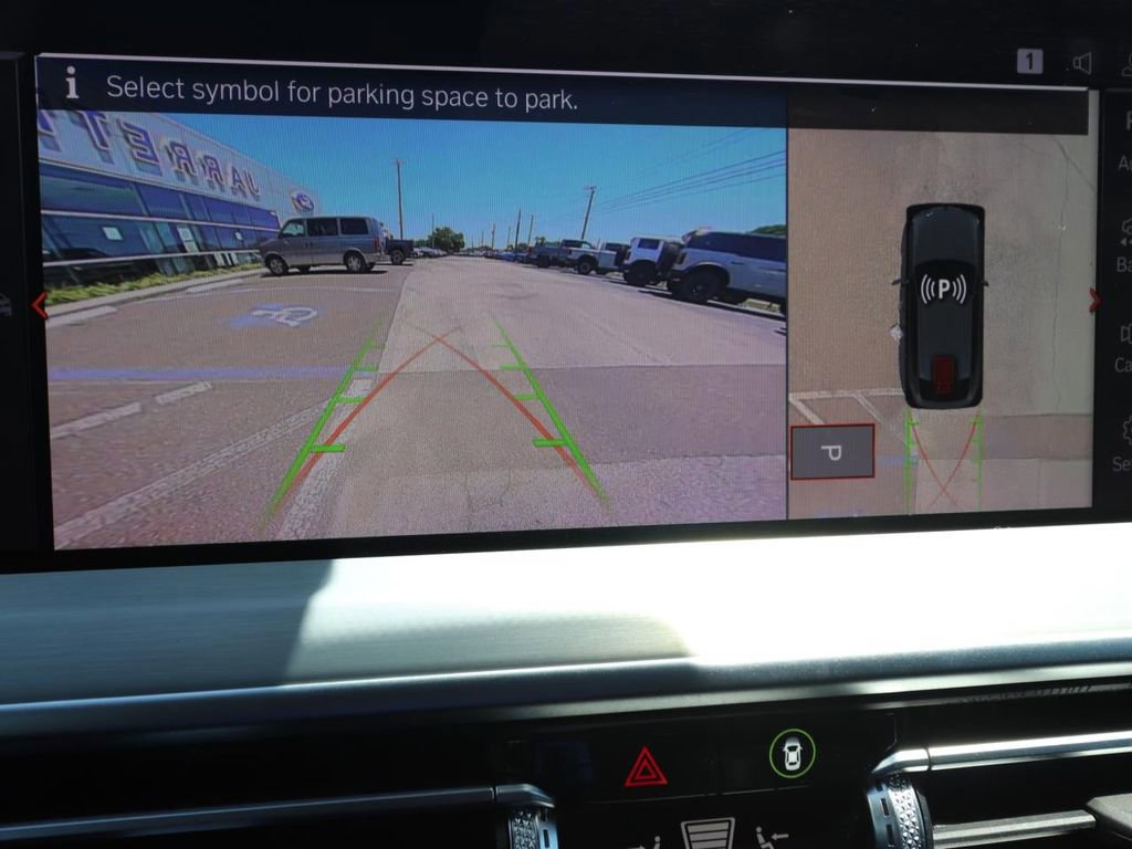 Used 2023 BMW X4 xDrive30i w/ M Sport Package AWD/4WD image 9