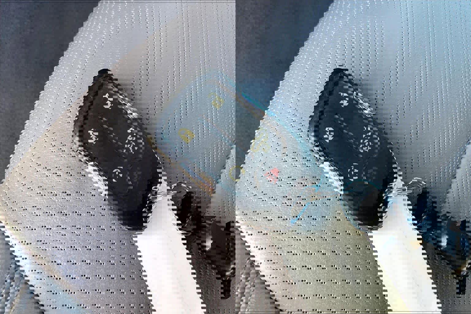 Used 2020 GMC Sierra 1500 SLT image 14