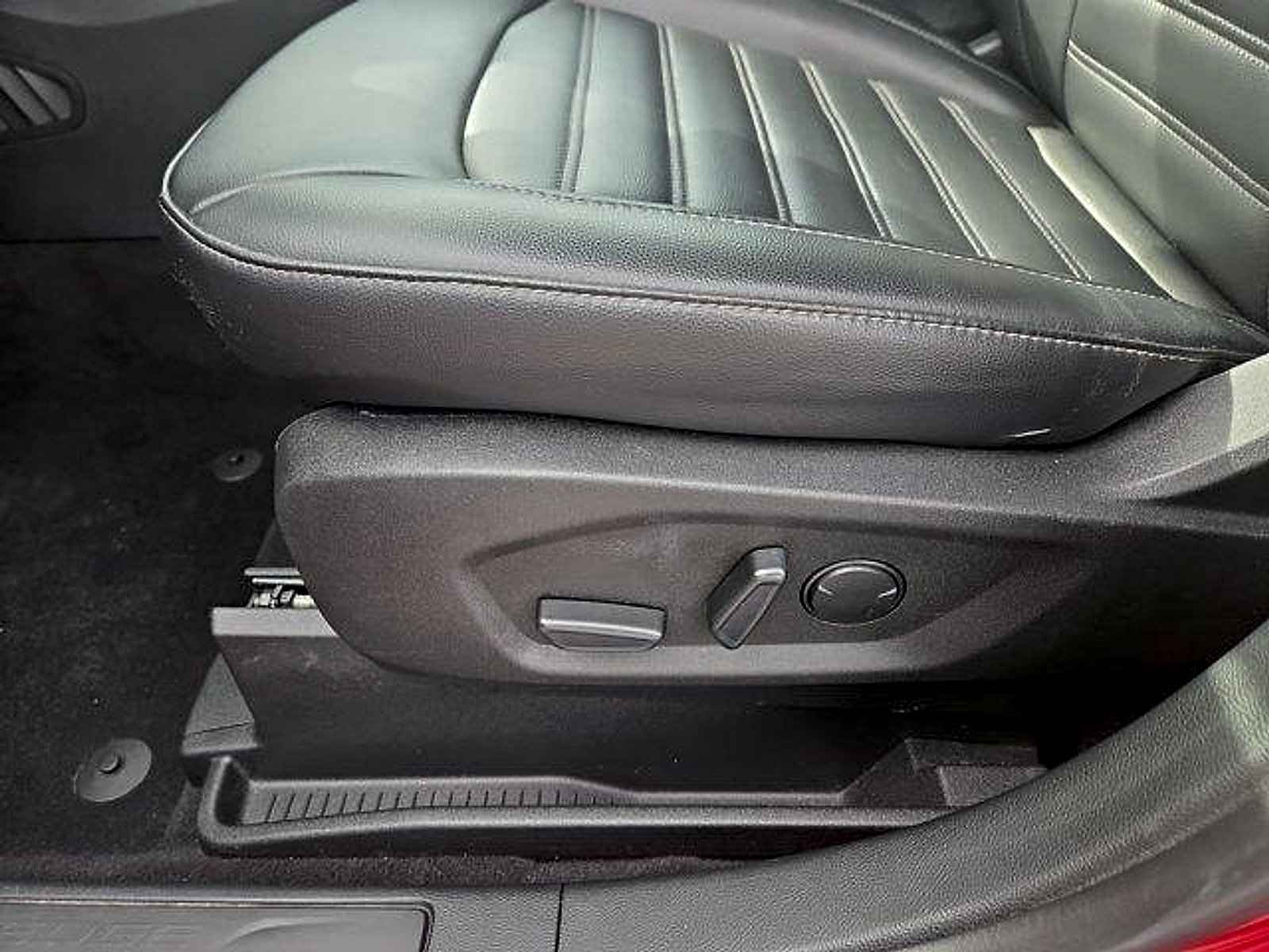 Certified 2023 Ford Edge SEL w/ Convenience Package AWD/4WD image 12