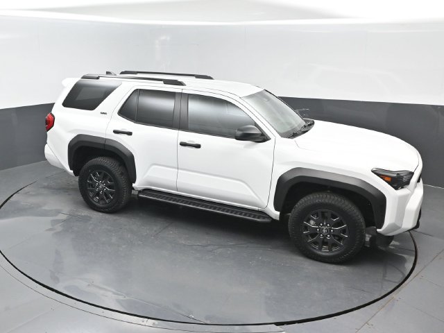 Used 2025 Toyota 4Runner SR5 AWD/4WD image 18