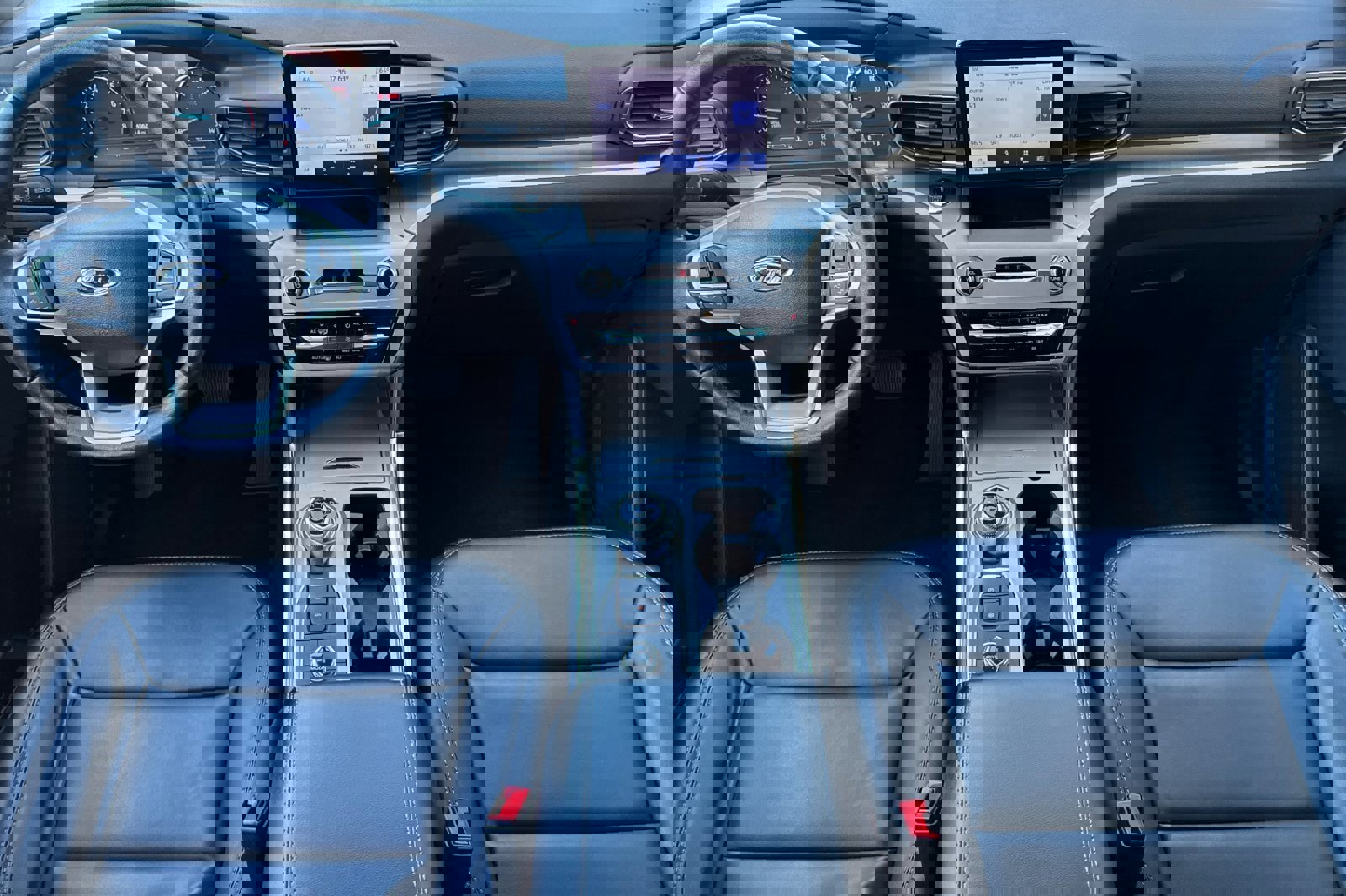 Certified 2022 Ford Explorer XLT w/ Equipment Group 202A image 14