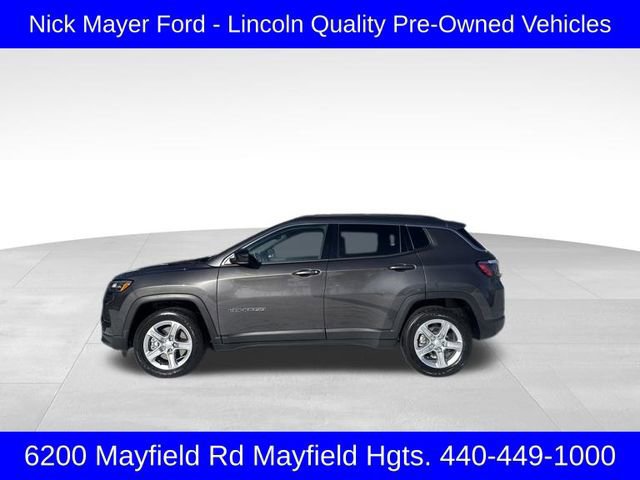 Used 2024 Jeep Compass Latitude w/ Convenience Group image 3