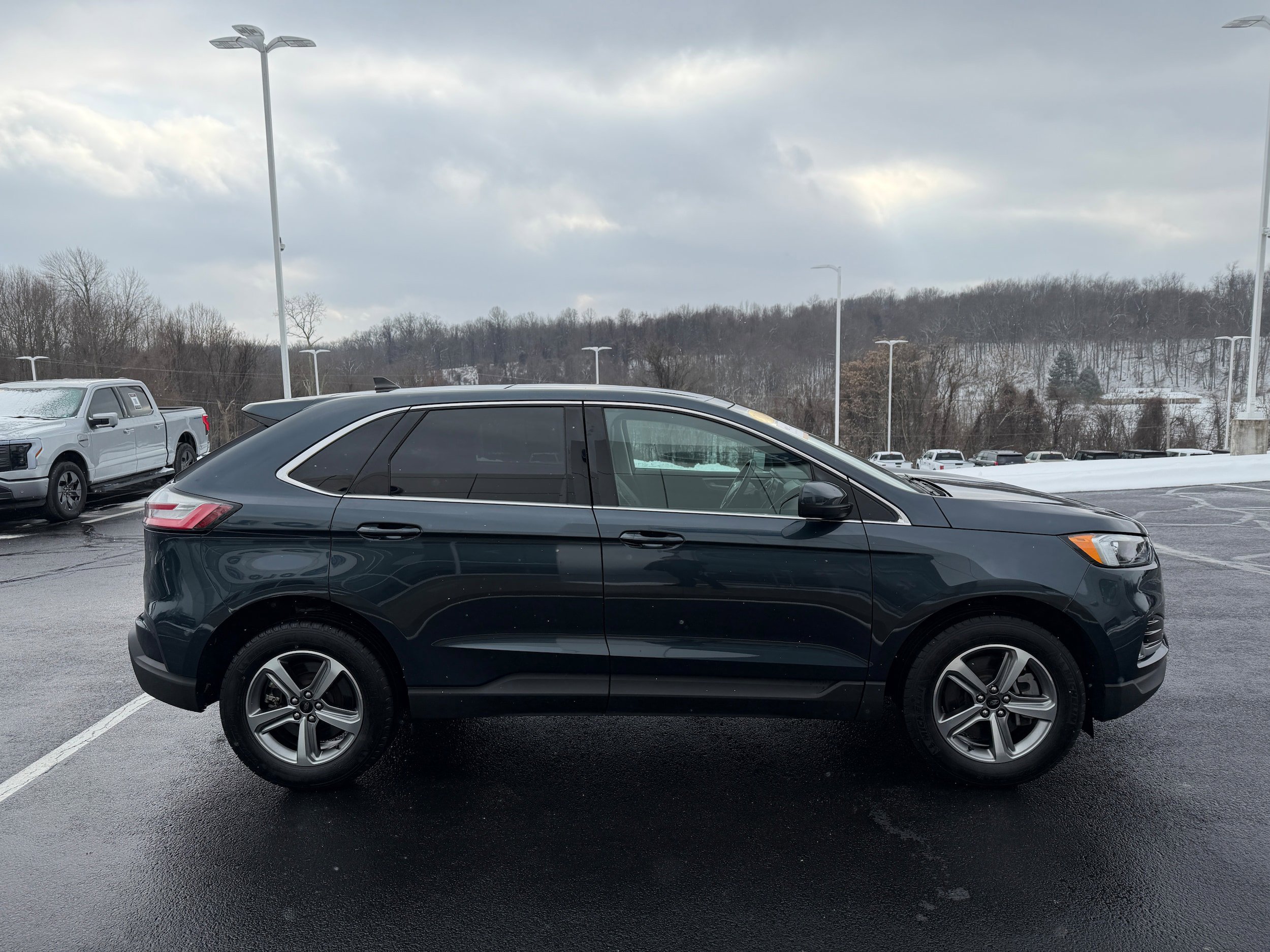 Certified 2024 Ford Edge SEL w/ Convenience Package AWD/4WD image 5