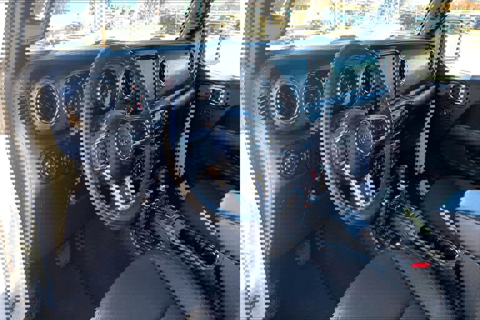 Used 2023 Jeep Wrangler Sahara image 17