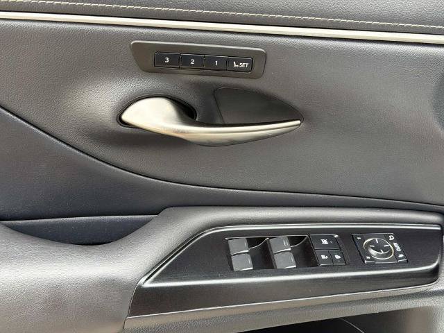 Used 2020 Lexus ES 350 w/ Premium Package FWD image 25