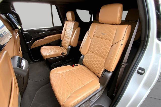 Used 2024 Cadillac Escalade Sport w/ LPO, ONYX Package AWD/4WD image 21