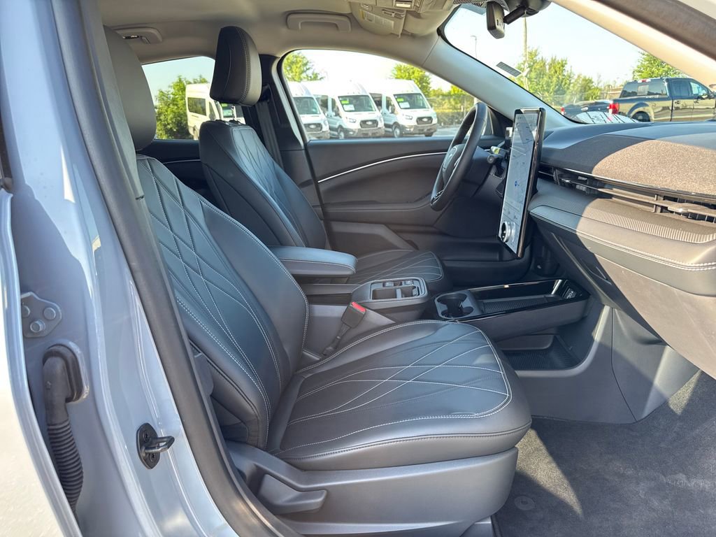 Certified 2025 Ford Mustang Mach-E Select w/ Comfort Package Lite image 26