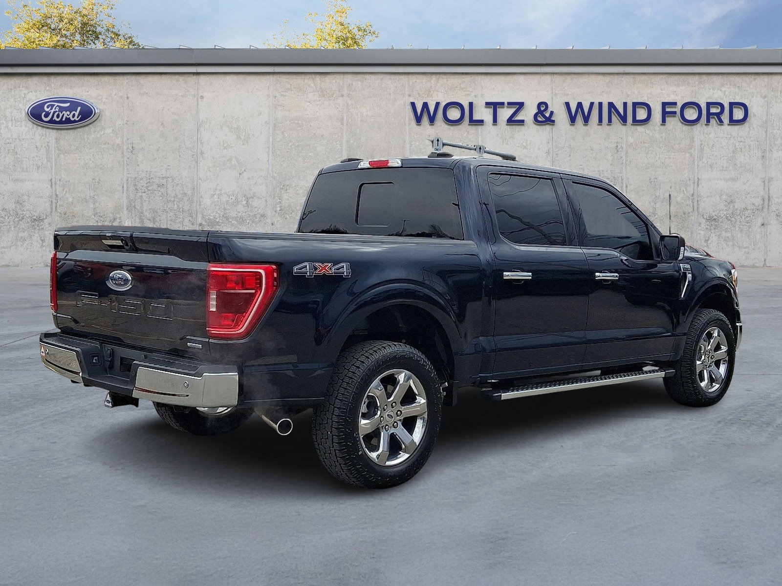 Certified 2022 Ford F150 XLT w/ Equipment Group 302A High image 4