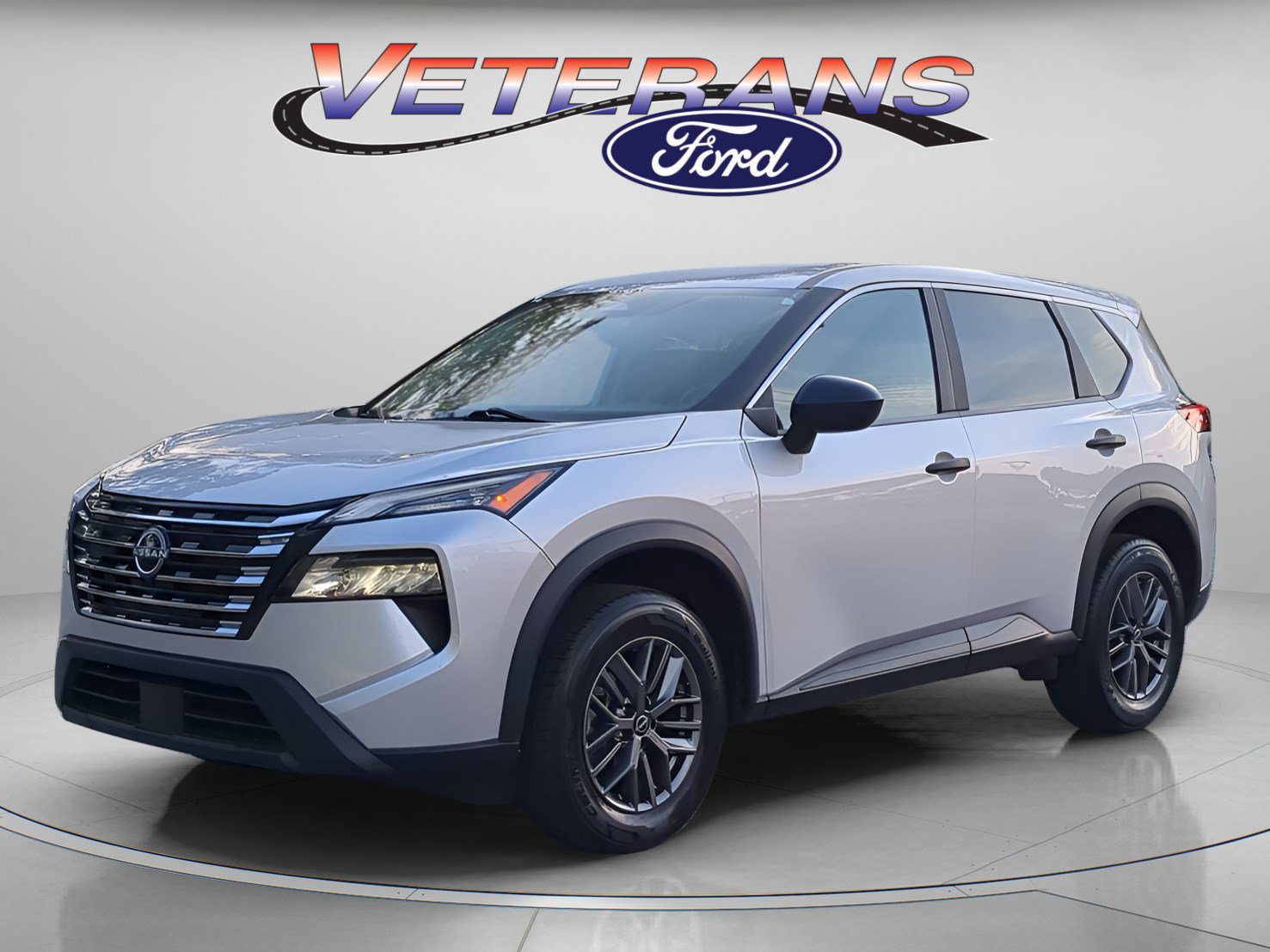 Used 2024 Nissan Rogue S FWD image 1