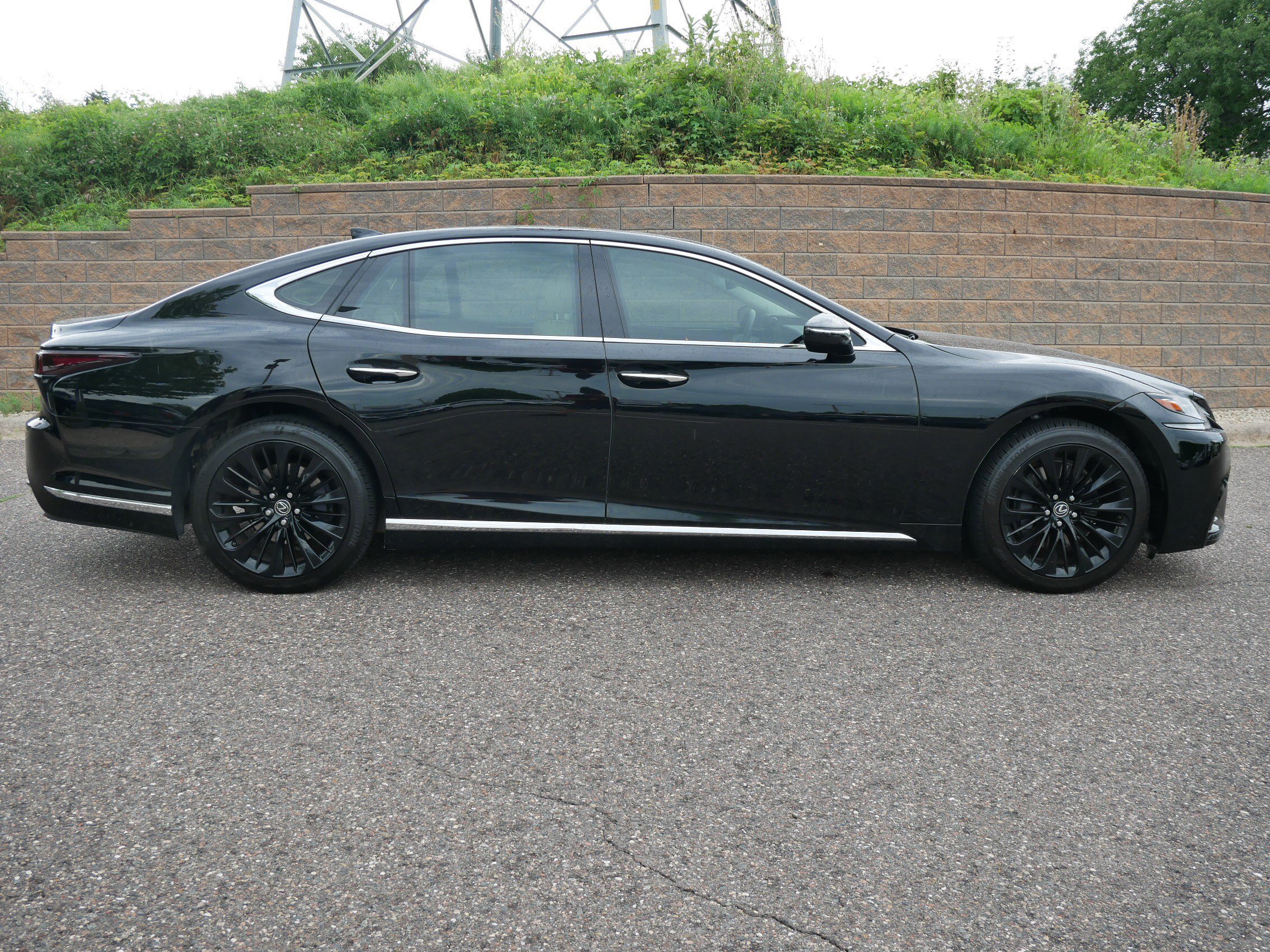 Used 2020 Lexus LS 500 AWD image 5