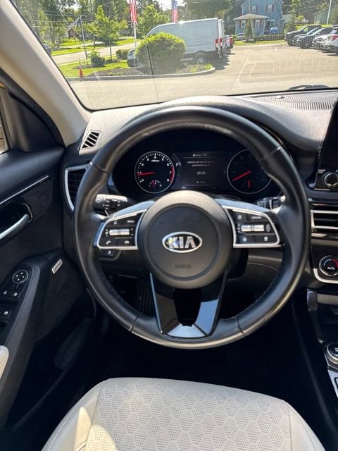 Used 2021 Kia Seltos SX w/ SX Sunroof Package AWD/4WD image 23