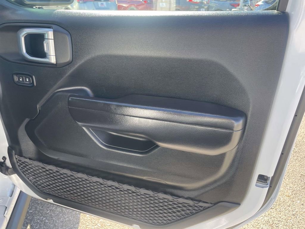 Used 2021 Jeep Gladiator Rubicon w/ Trailer Tow Package image 24