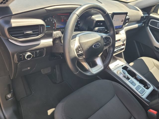 Certified 2023 Ford Explorer XLT RWD image 9