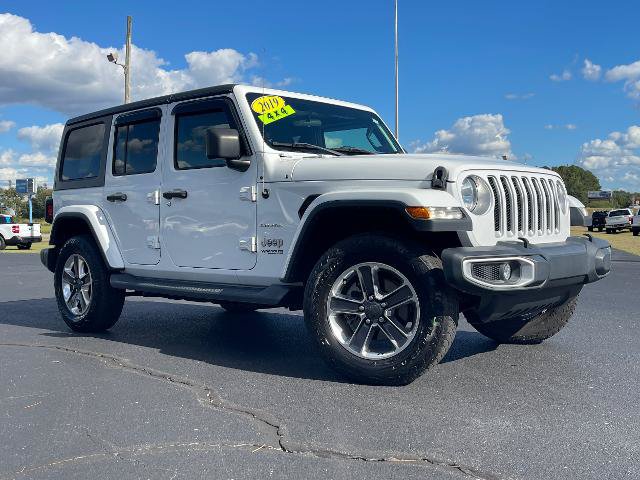 Used 2019 Jeep Wrangler Unlimited Sahara AWD/4WD image 2