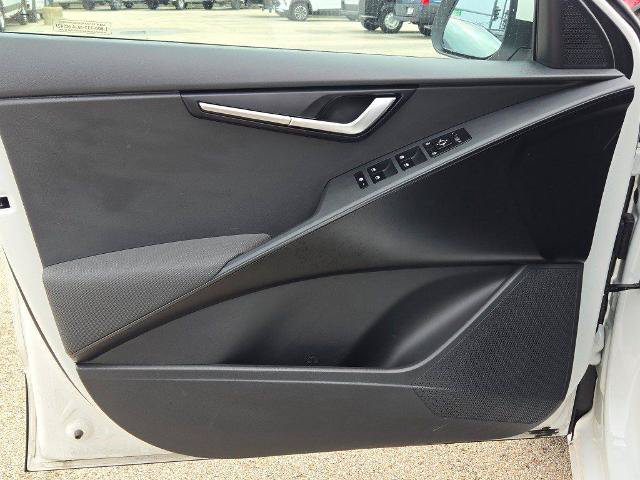 Used 2025 MAZDA CX-50 AWD 2.5 S w/ Premium Package image 16