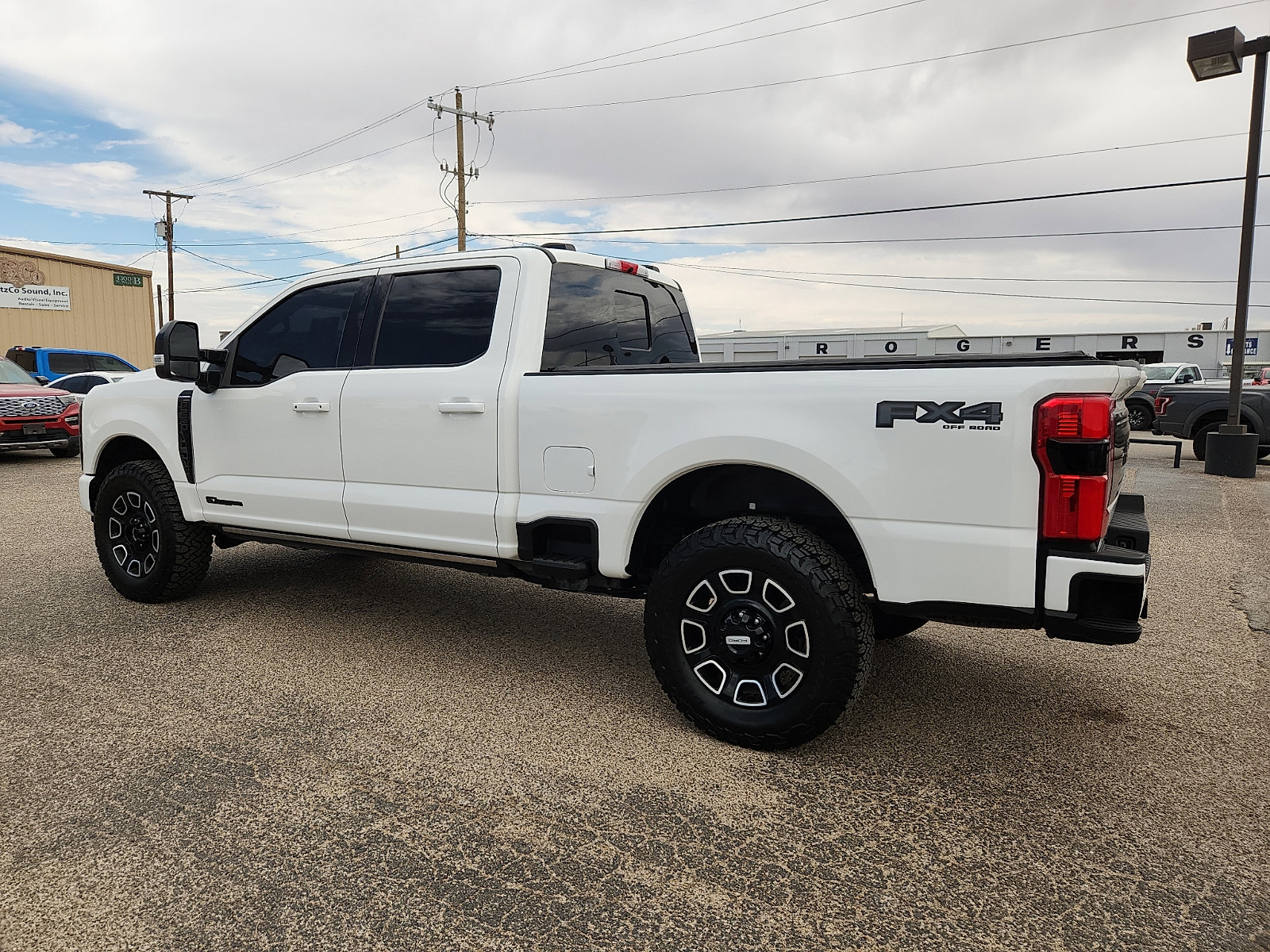 Certified 2025 Ford F250 Platinum AWD/4WD image 4