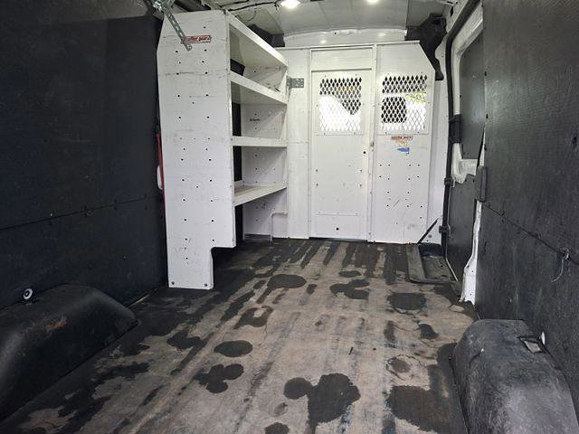 Certified 2020 Ford Transit 250 Medium Roof w/ Load Area Protection Package image 28