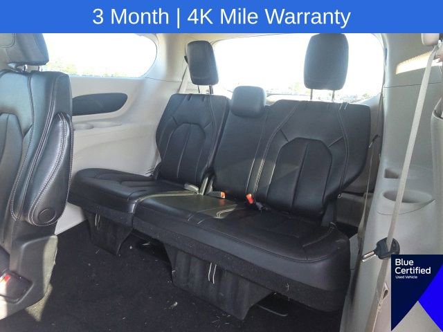 Used 2023 Chrysler Pacifica Touring-L FWD image 18