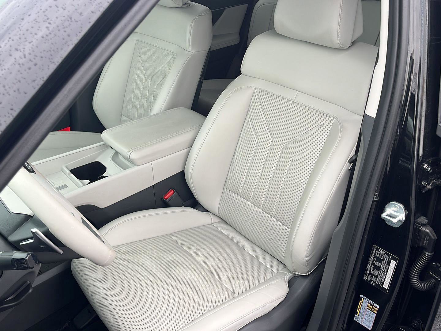 Used 2025 Hyundai Santa Fe SEL image 11